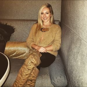 Meet your Posher, Christie